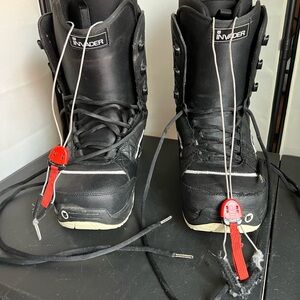 Burton Black Snowboard Boots with Red Accents